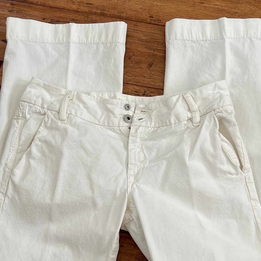 Great for summer! White cotton Diesel jeans sz 30
